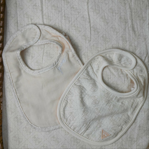 COPPIA BAVETTE IN COTONE E SPUGNA H6YZ16 W2964 PMP2 GUESS 