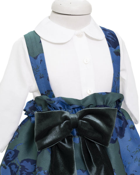 Salopette e camicia